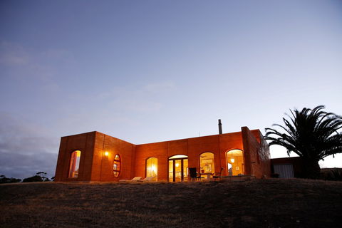 Sky House LifeTime Private Retreats - Accommodation in Bendigo 0