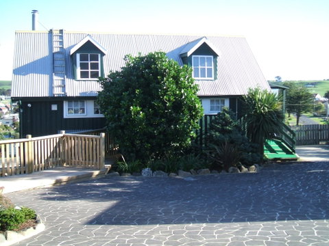 Touchwood Cottages & Gallery & Cafe - Accommodation in Bendigo 2