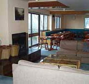 Trackers Mountain Lodge - Accommodation in Bendigo