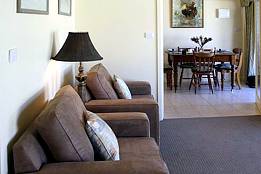 Courtside Cottage Bed And Breakfast - Accommodation in Bendigo 2