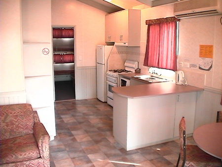 Apex RiverBeach Holiday Park - Accommodation in Bendigo 2