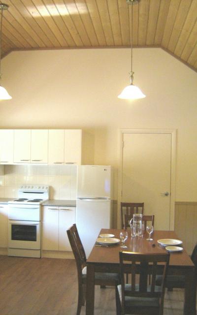 Alpine Valley Cottages - Accommodation in Bendigo 4