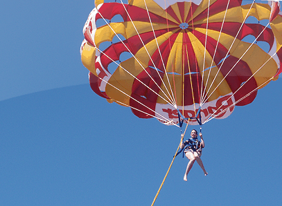 Parasailing at Mill Point - Accommodation in Bendigo