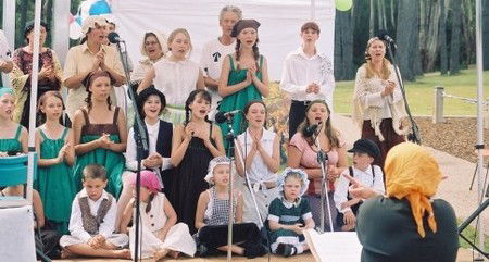 Nu Show - Accommodation in Bendigo 1