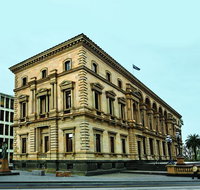 Old Treasury Building - Accommodation in Bendigo