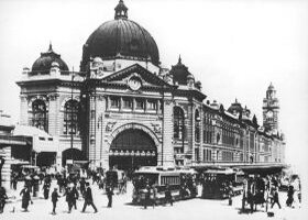 Melbourne City Heritage Walking Tours - Accommodation in Bendigo 1