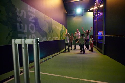 Melbourne Cricket Ground - Accommodation in Bendigo 4