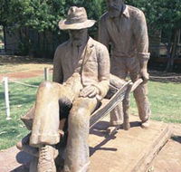 Russian Jack Memorial - Accommodation in Bendigo
