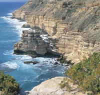 Island Rock and Natural Bridge - Accommodation in Bendigo