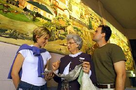 Yarns Artwork In Silk - Accommodation in Bendigo 0