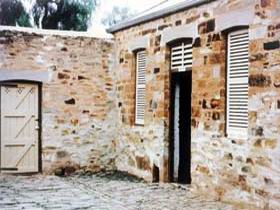 Police Lockup And Stables - Accommodation in Bendigo 0