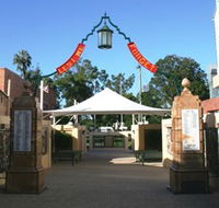 Gympie and Widgee War Memorial Gates - Accommodation in Bendigo