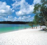 Lake McKenzie - Accommodation in Bendigo
