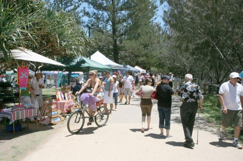 Coolangatta Beachfront Markets - Accommodation in Bendigo 5