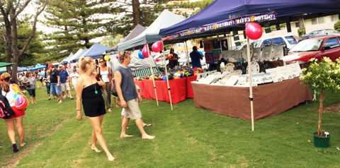Coolangatta Beachfront Markets - Accommodation in Bendigo 6