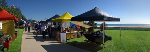 Coolangatta Beachfront Markets - Accommodation in Bendigo 7