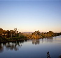 Lake Wivenhoe - Accommodation in Bendigo