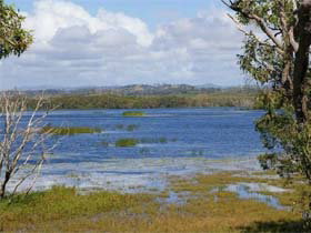 Lake Barfield - Accommodation in Bendigo 0