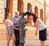 Birthplace of PL Travers - Accommodation in Bendigo