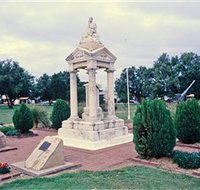 Weeping Mother Memorial - Accommodation in Bendigo