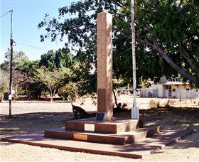 Mount Isa Memorial Cenotaph - Accommodation in Bendigo 0