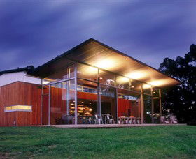 Medhurst Wines - Accommodation in Bendigo 0