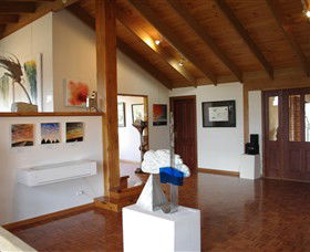 Art At Linden Gate - Accommodation in Bendigo 0