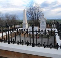 Hamilton Humes Grave - Accommodation in Bendigo