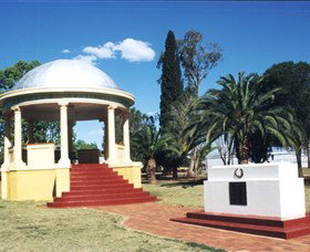 Kingaroy Soldiers Memorial Rotunda - Accommodation in Bendigo 1
