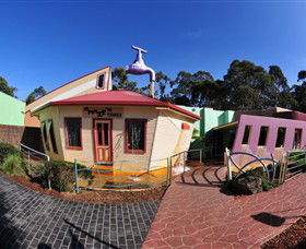 A Maze'N Things - Accommodation in Bendigo 0