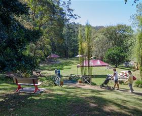 Spring Bluff Railway Station - Accommodation in Bendigo 2