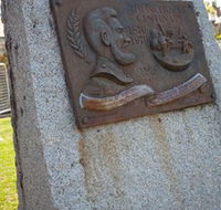 Thunderbolt's Statue and Constable Walker Memorial - Accommodation in Bendigo