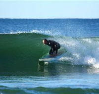 Surfaris Surf Camp - Accommodation in Bendigo
