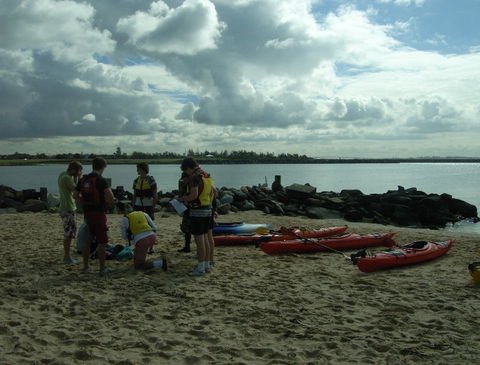 Newcastle Kayak Tours - Accommodation in Bendigo 3