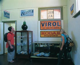 Boulder Pharmacy Museum - Accommodation in Bendigo 3