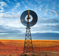 Paul Arnold Gallery - Accommodation in Bendigo