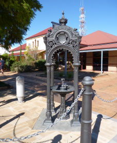 Witcombe Fountain - Accommodation in Bendigo 0