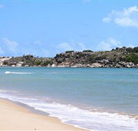 Dhamitjinya East Woody Island and Galaru East Woody Beach - Accommodation in Bendigo