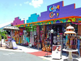 Colour Me Crazy - Accommodation in Bendigo 0