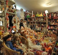 My Dolls - Accommodation in Bendigo
