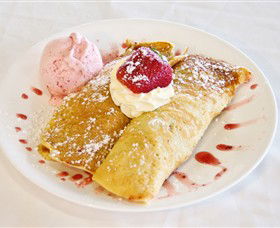 The Big Strawberry - Accommodation in Bendigo 4