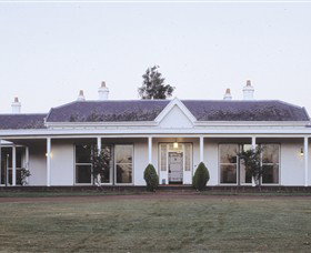 Mooramong - Accommodation in Bendigo 1