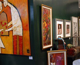 The Moree Gallery - Accommodation in Bendigo 2