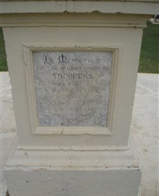 The Coronation Lamp Memorial - Accommodation in Bendigo 2