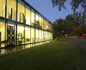 National Art Glass Collection - Accommodation in Bendigo 1