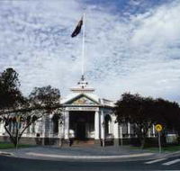 Museum of The Riverina - Historic Council Chambers Site - Accommodation in Bendigo