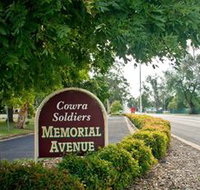 Memorial Avenue in Cowra - Accommodation in Bendigo