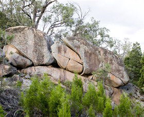 Frog Rock - Accommodation in Bendigo 1