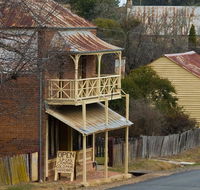 Village walking track - Accommodation in Bendigo
