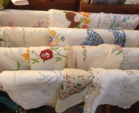 Mountain Blue Vintage Linen - Accommodation in Bendigo 3